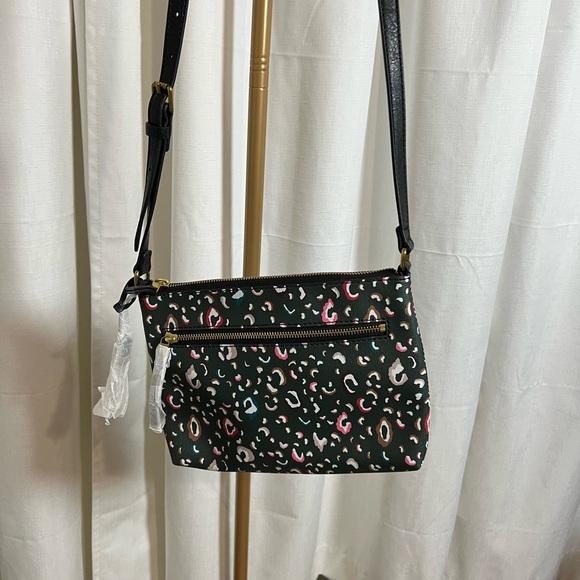 Fossil Cheetah Print Textured Crossbody Bag NWOT - Picture 2 of 4